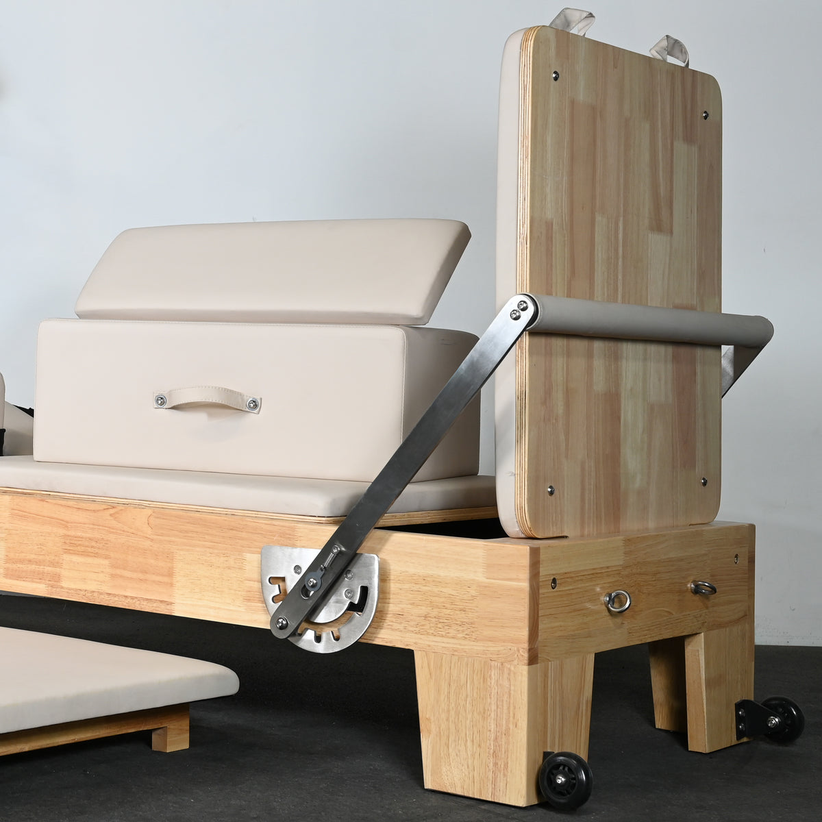 GymSets Kommerzielles Tower-Reformer-Pilates-Gerät
